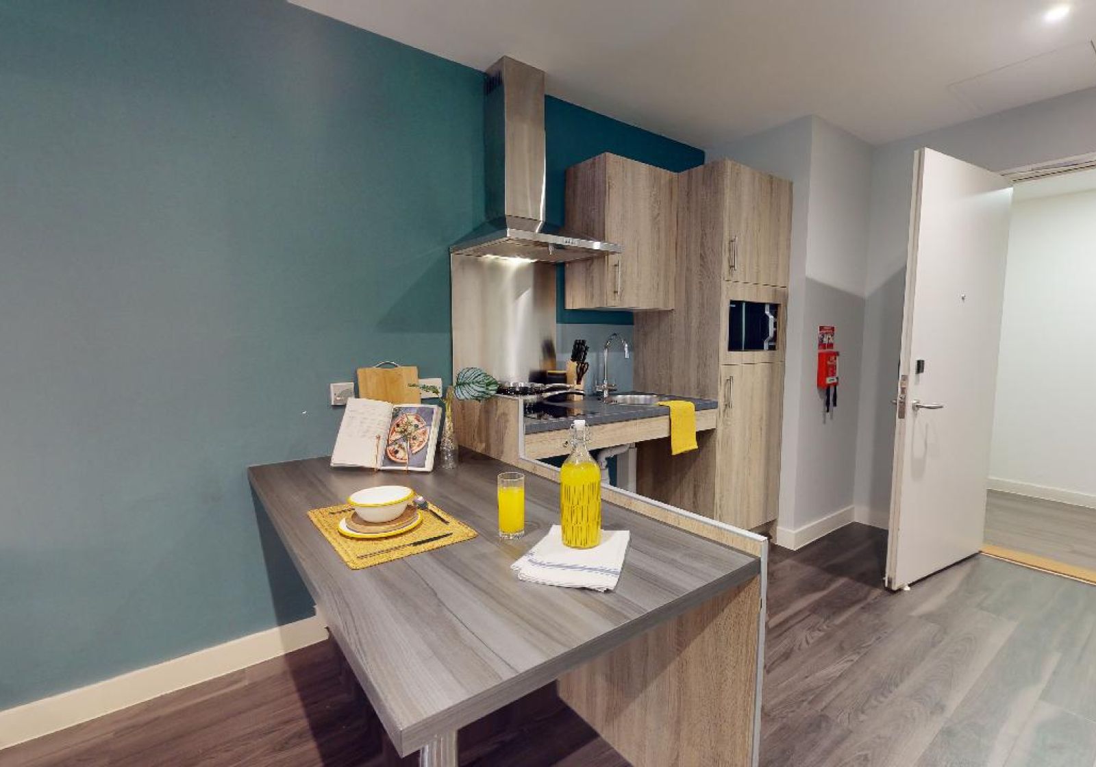 Platinum Studio Plus  -  iQ Hammersmith  - Gallery -  4