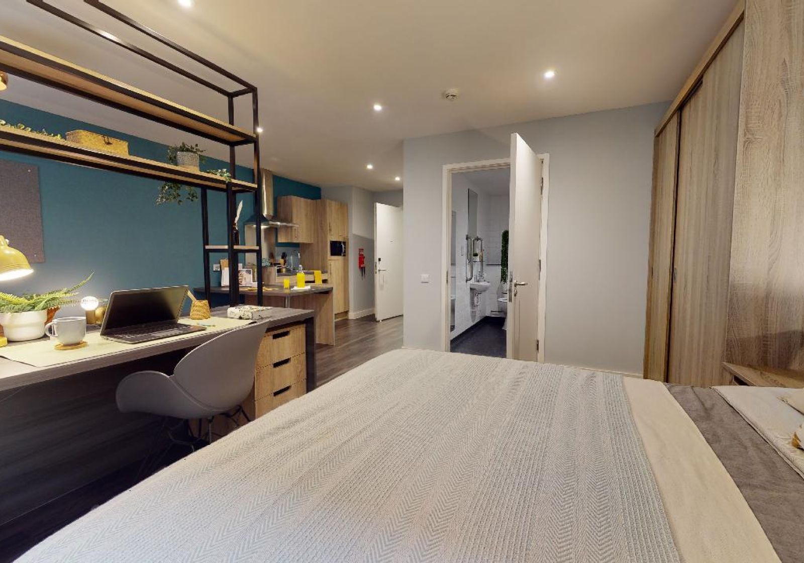  Platinum Studio Plus  -  iQ Hammersmith  - Gallery -  1