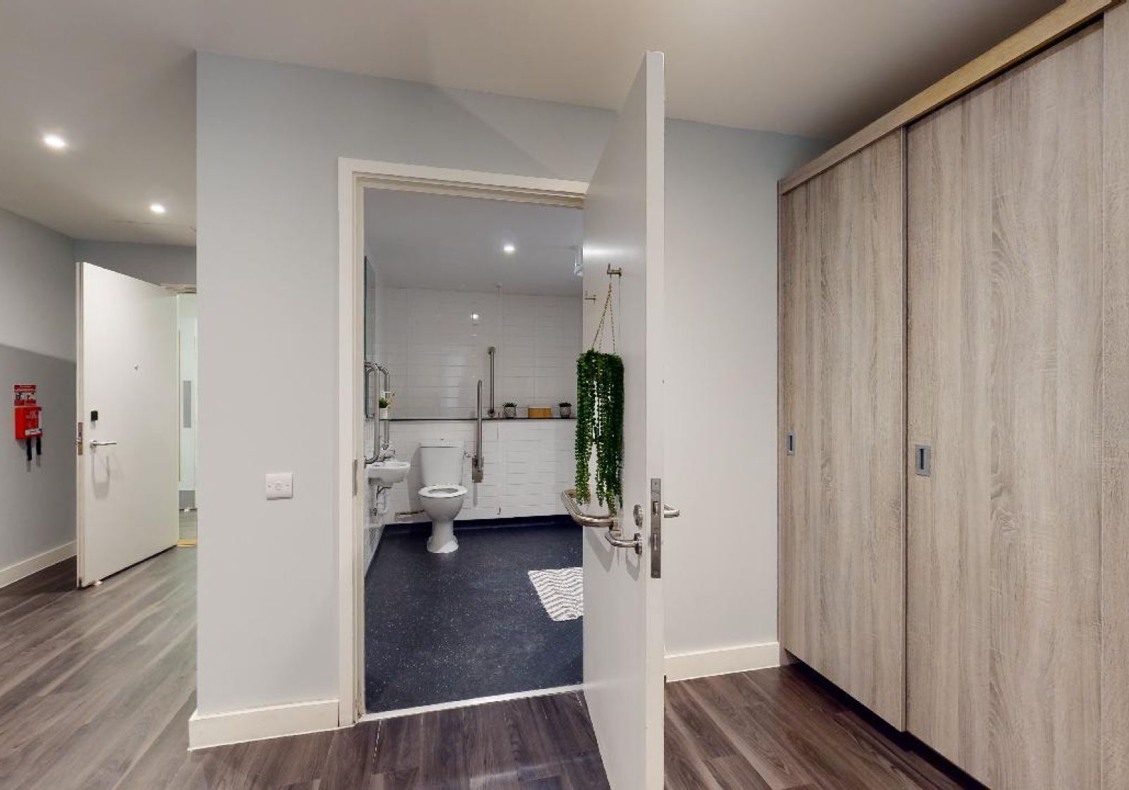  Platinum Studio Plus  -  iQ Hammersmith  - Gallery -  6