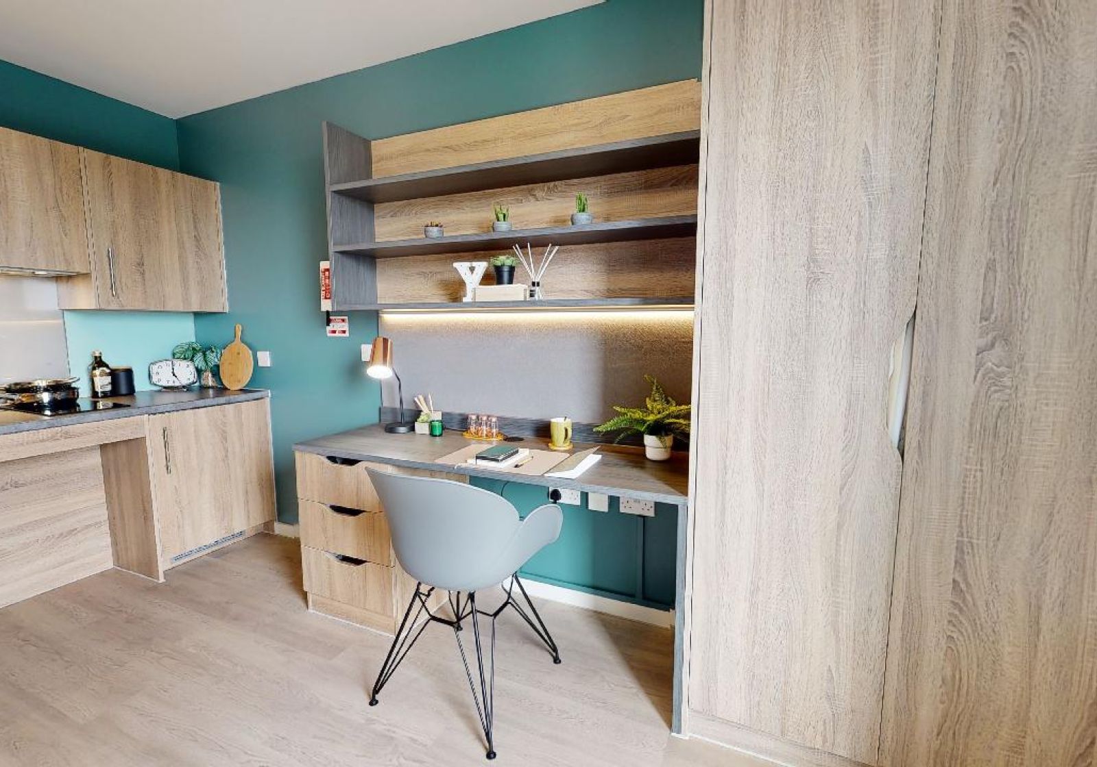  Silver Studio Plus Large  -  iQ Hammersmith  - Gallery -  8