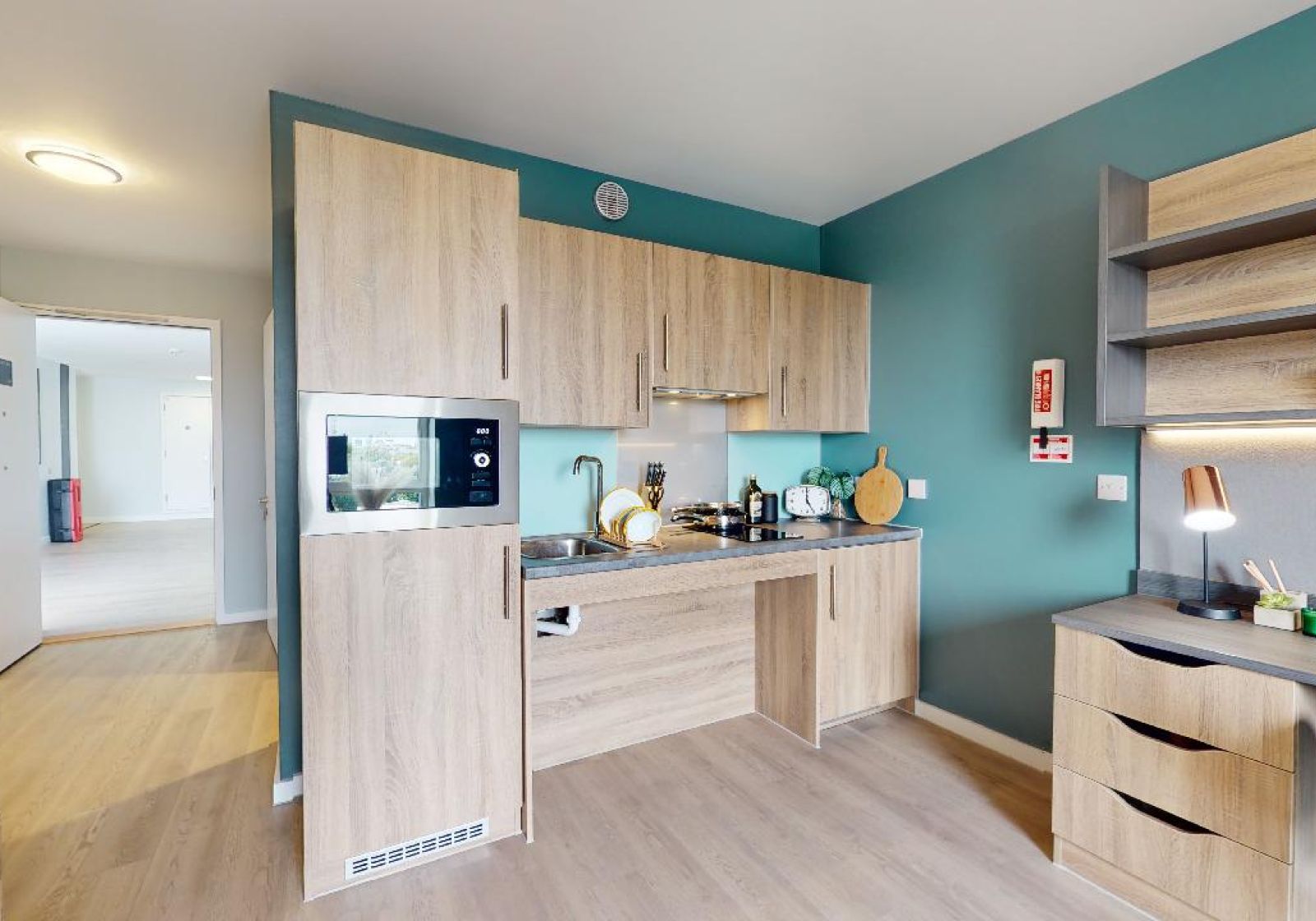  Silver Studio Plus Large  -  iQ Hammersmith  - Gallery -  3