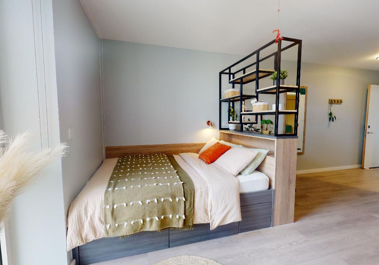  Silver Studio Plus Large  -  iQ Hammersmith  - Gallery -  6