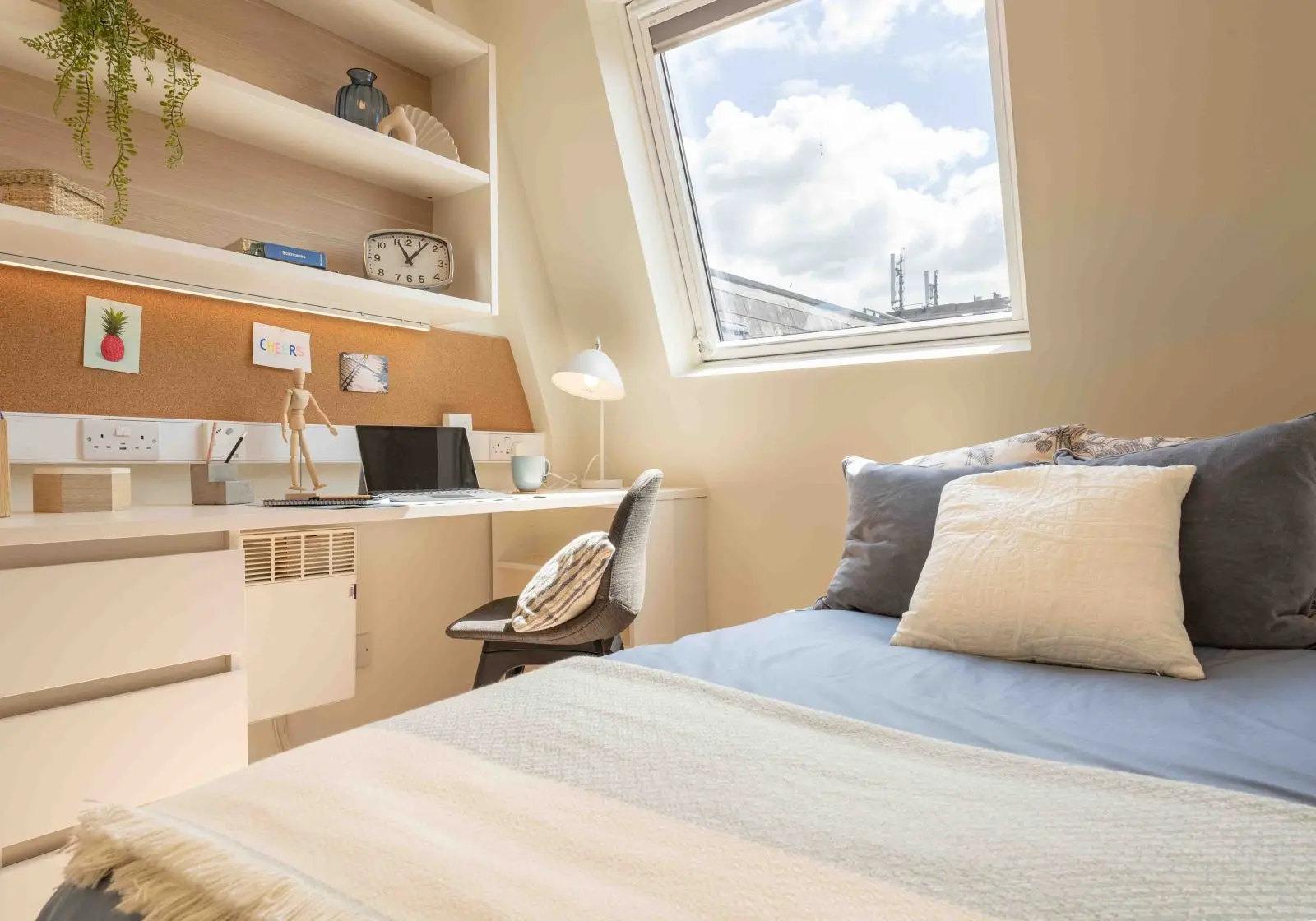 Gold Room - iQ The Arcade - Gallery - 1