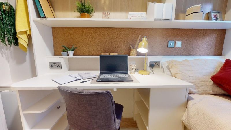  Bronze 2 Bed Apt Plus  -  iQ Paris Gardens  - Gallery -  2