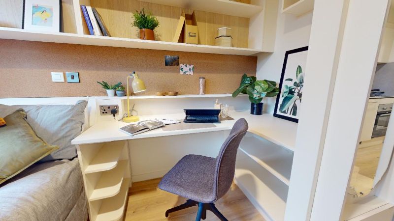 Bronze Studio Plus - iQ Paris Gardens - Gallery - 3