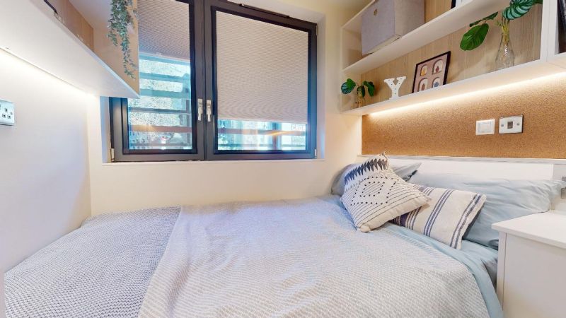  Gold 3 Bed Apt Plus  -  iQ Paris Gardens  - Gallery -  1