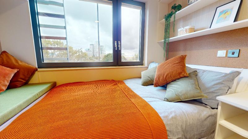 Silver Studio Plus - iQ Paris Gardens - Gallery - 1