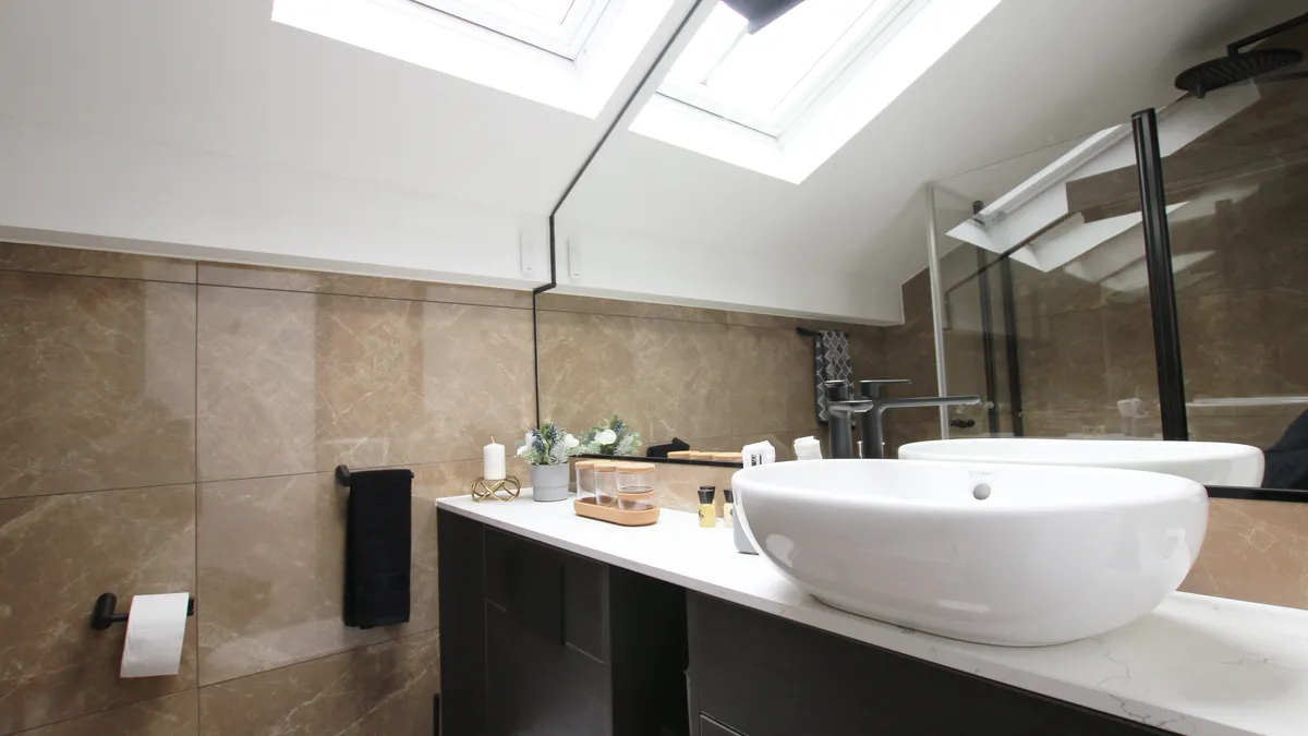  1 Bedroom Penthouse Apartment (Large)  -  Basil House  - Gallery -  5