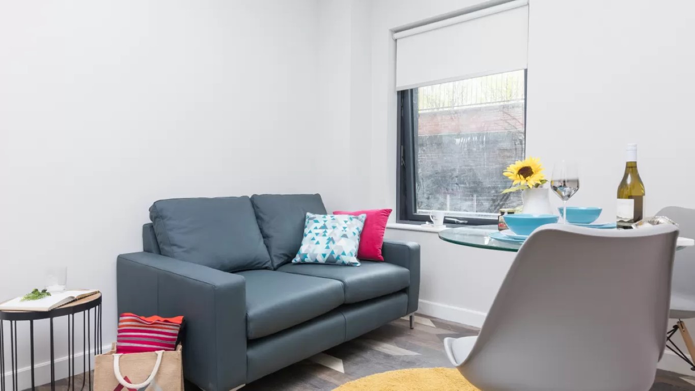  وان بيد ابارتمينت ميديم  -  Princess Street, Salisbury House  - Gallery -  5