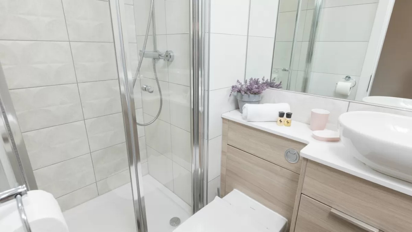  وان بيد ابارتمينت لارج  -  Princess Street, Salisbury House  - Gallery -  4