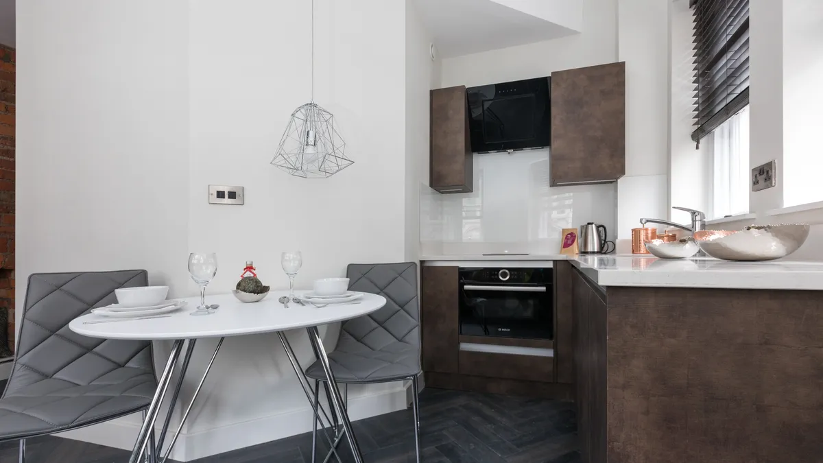  1 Bedroom Duplex Apartment (Large)  -  King Street  - Gallery -  5