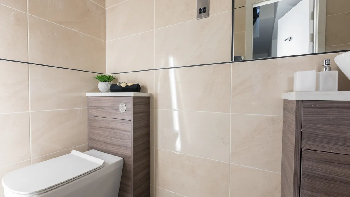  1 Bedroom Duplex Apartment (Large)  -  King Street  - Gallery -  4