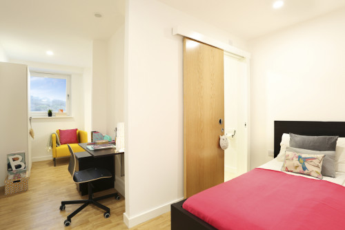 Keele House - Gallery - 10