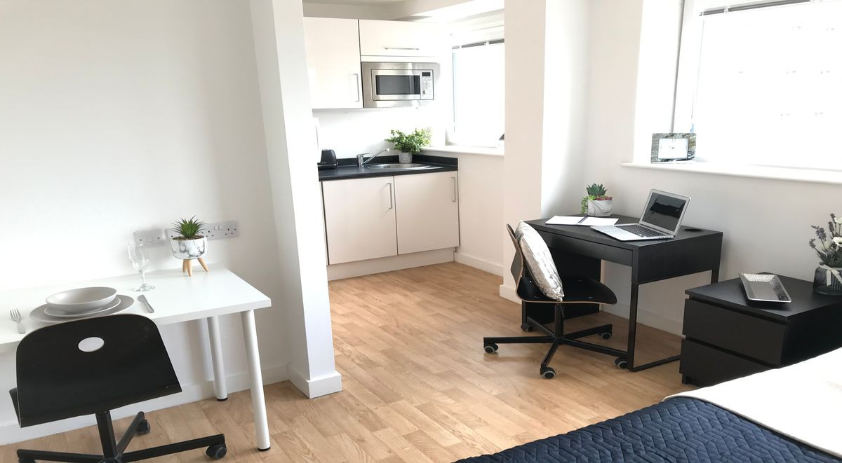  Top Floor Deluxe Studio  -  Keele House  - Gallery -  6