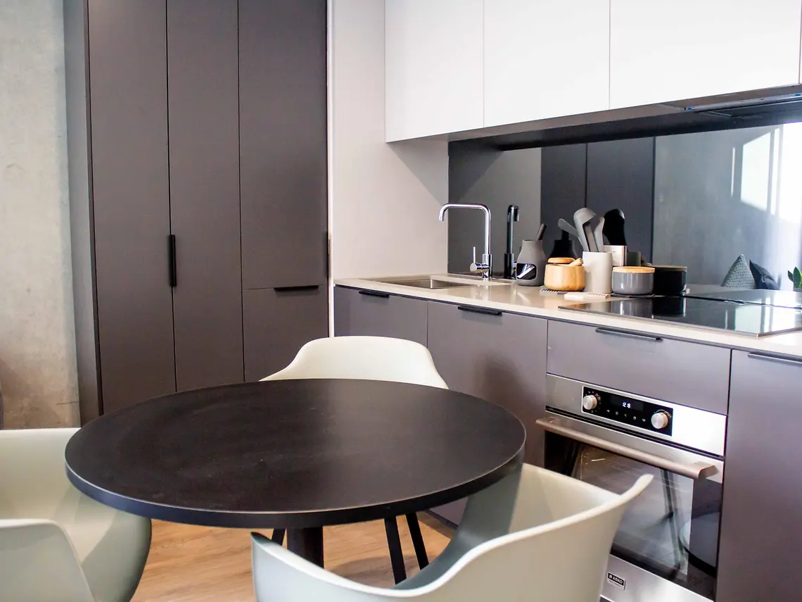  3 Bed Apartment Lower  -  University Square  - Gallery -  3