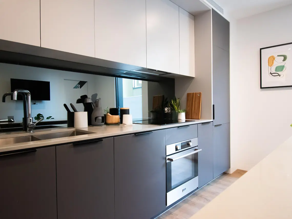  6-Bed Apartments Upper (Bunk Cabin)  -  University Square  - Gallery -  8