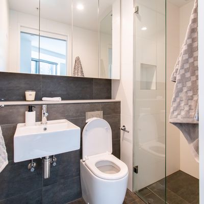  1 Bed Apartment With Terrace  -  University Square  - Gallery -  3