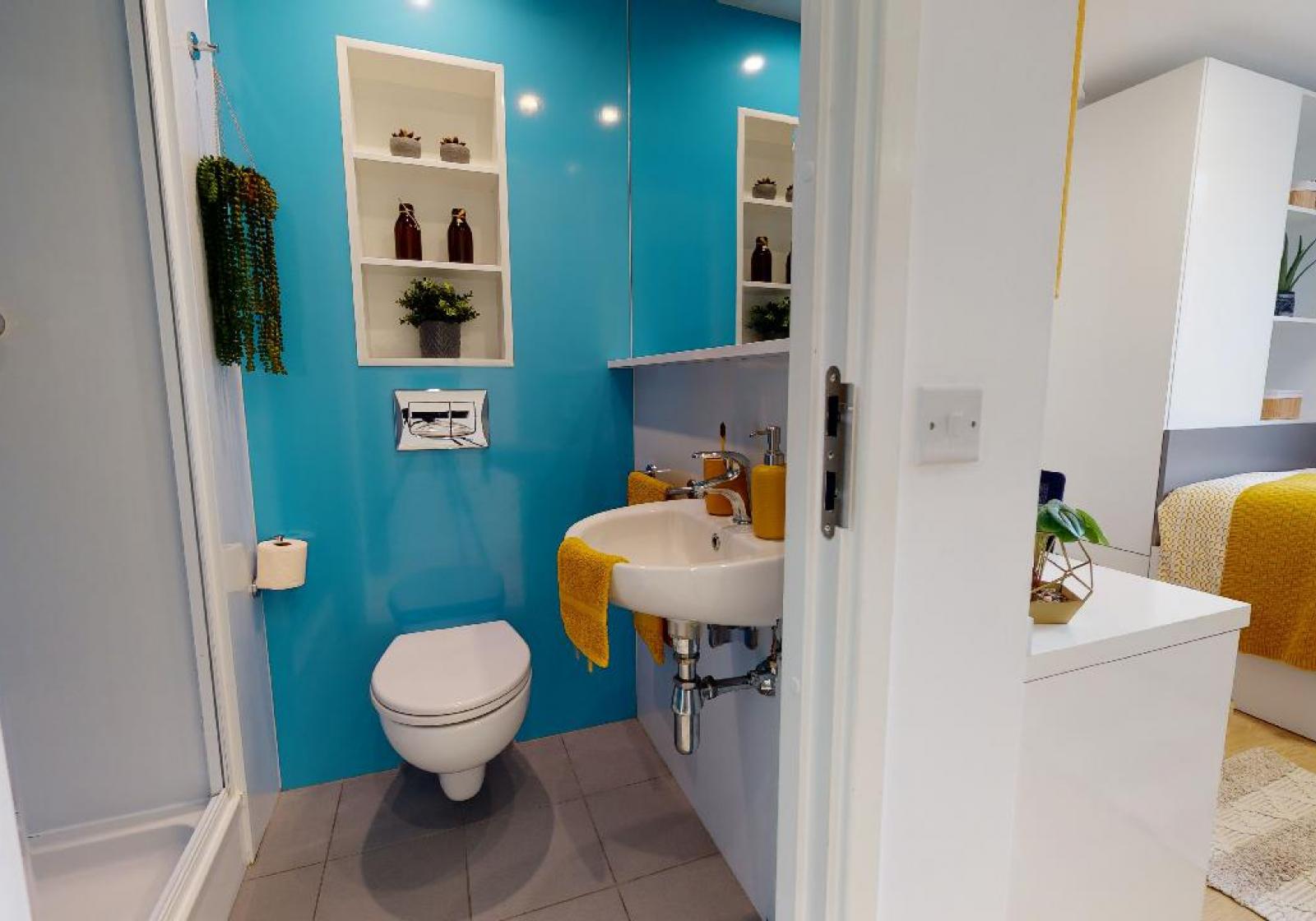  Silver En-Suite  -  iQ Haywood House  - Gallery -  5