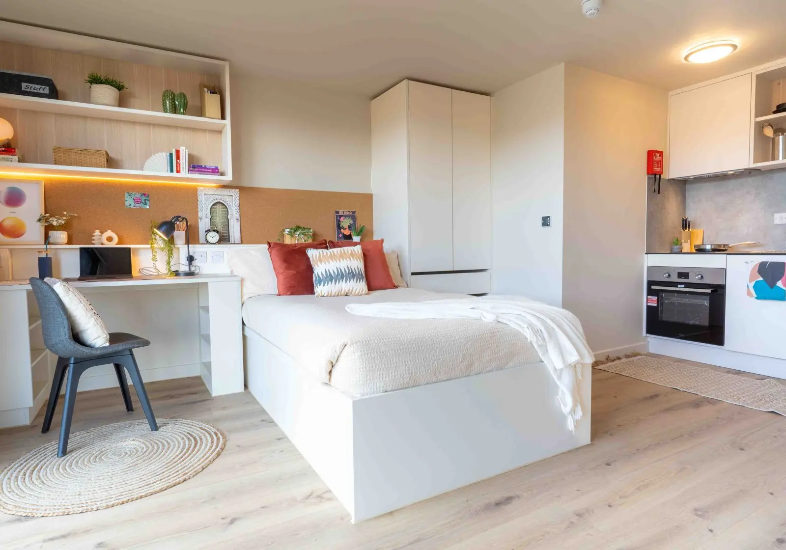  Silver Studio Plus  -  iQ Haywood House  - Gallery -  3