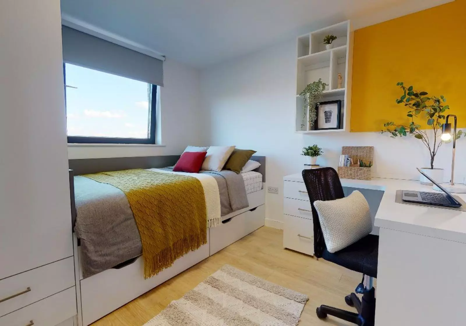  Gold En-Suite Premium  -  iQ Haywood House  - Gallery -  1