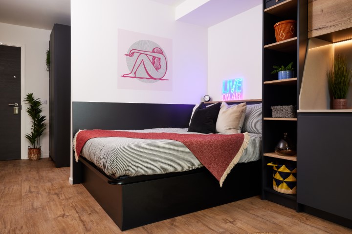  Classic  -  Warwick Cannon Park  - Gallery -  1