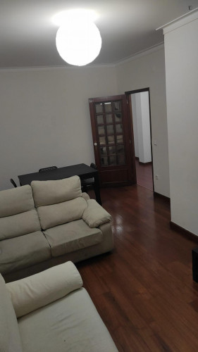 Comfy double bedroom close to Centro Comercial Minho Center
