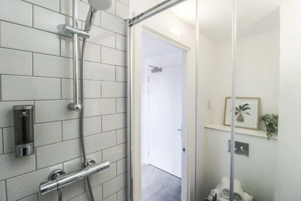 Extra Large Studio (Top Floor) - 26