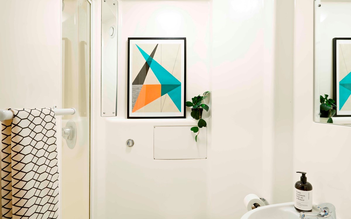  Classic Studio  -  Central Quay  - Gallery -  3
