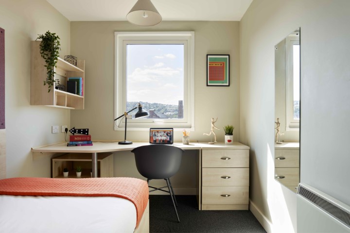  Standard En-Suite  -  Central Quay  - Gallery -  1