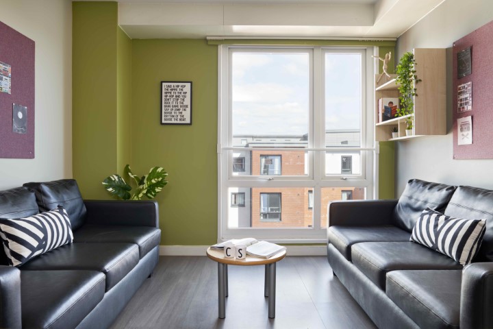  Standard En-Suite  -  Central Quay  - Gallery -  3