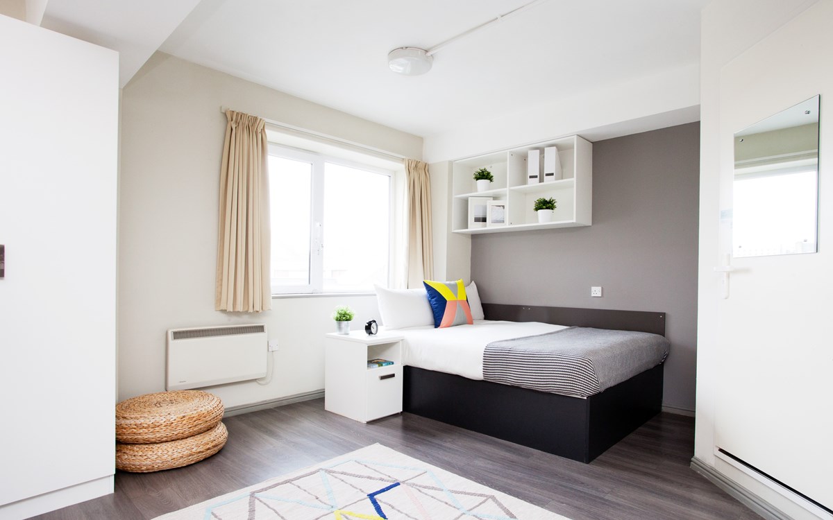  Classic Studio  -  Central Point  - Gallery -  1