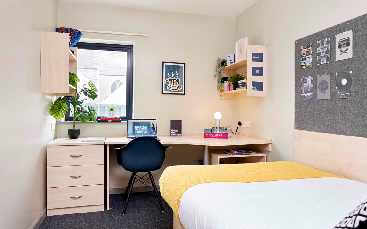  Classic En-Suite  -  St. Thomas Court  - Gallery -  1