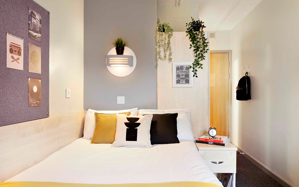  Classic Studio  -  St. Thomas Court  - Gallery -  1