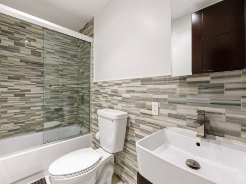 Vibrant Elegant Apt.  - Gallery -  3