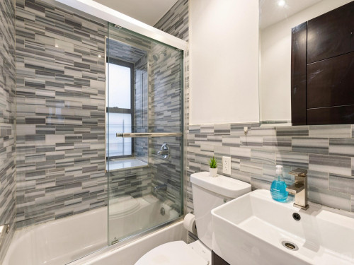 Vibrant Elegant Apt.  - Gallery -  4
