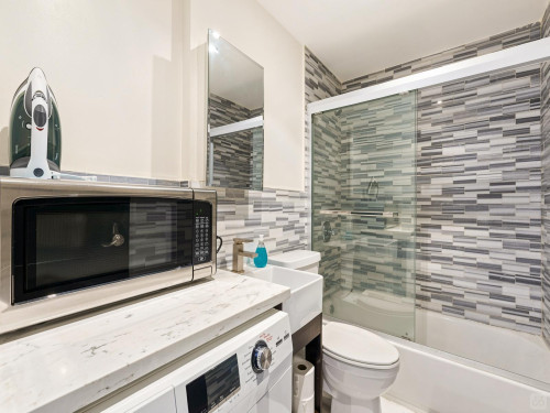 Vibrant Elegant Apt.  - Gallery -  2