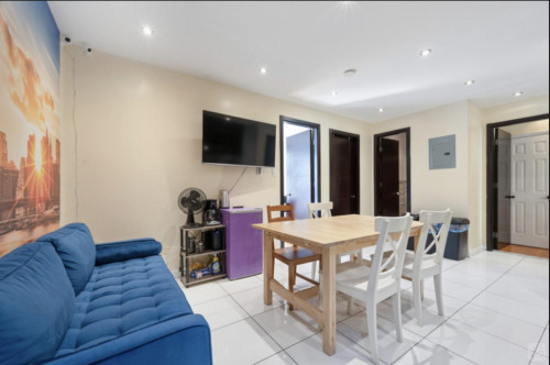 West 107th Home V - Gallery - 6