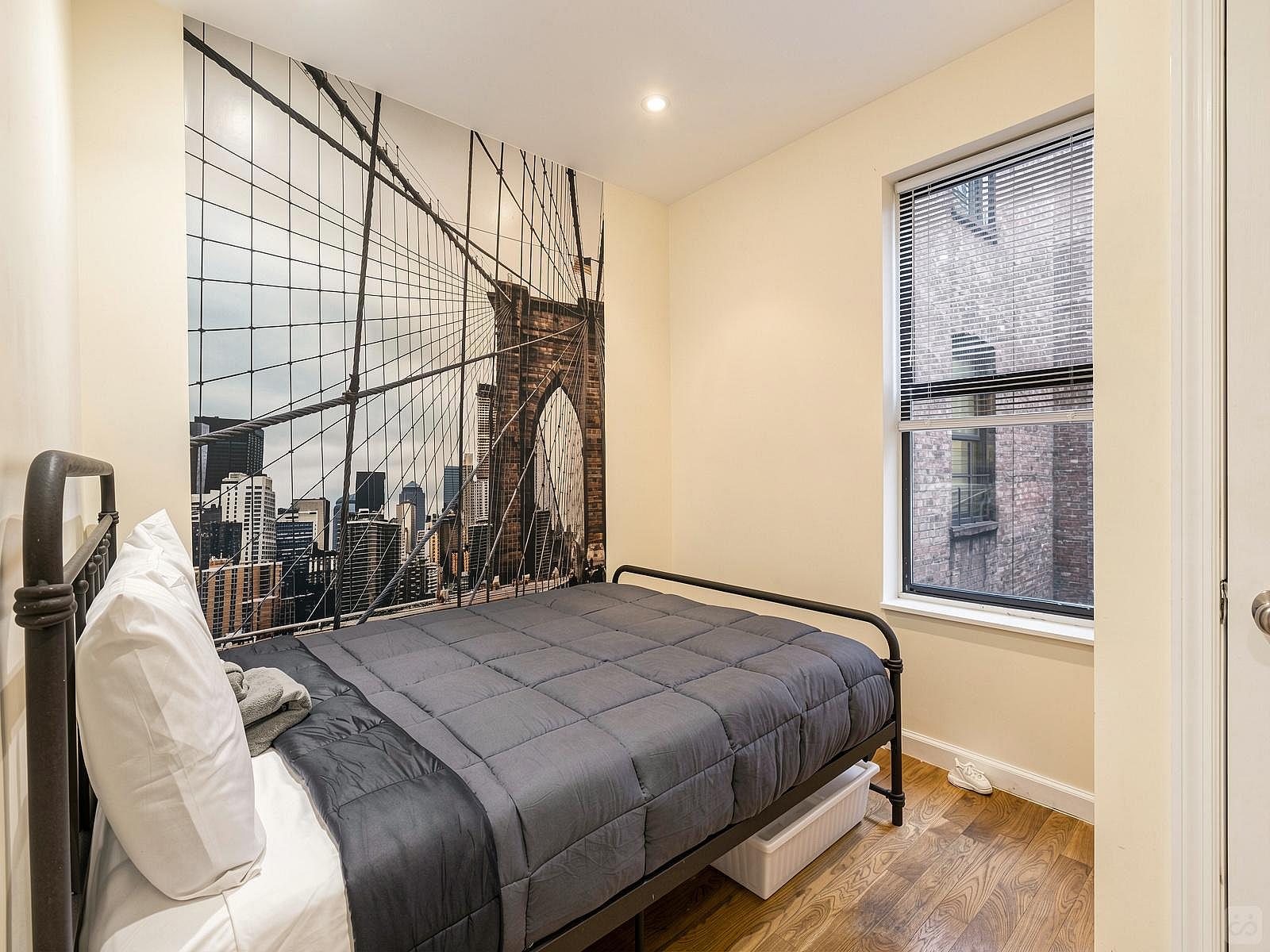  Private Room A  -  Vibrant Elegant Apt.  - Gallery -  17