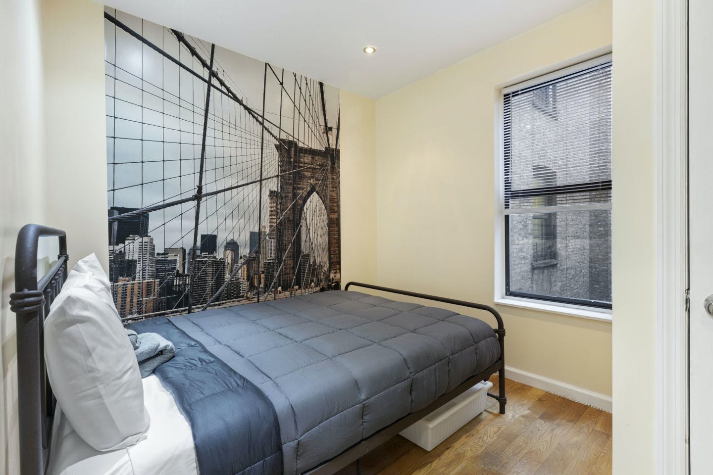  Private Room A  -  Vibrant Elegant Apt.  - Gallery -  26