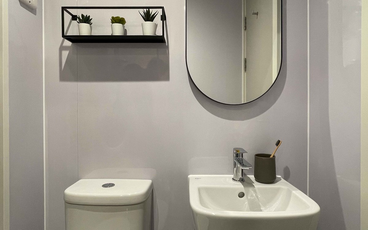  Premium 1 Plus En-Suite  -  Snow Island  - Gallery -  3