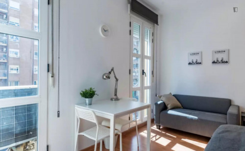 Wonderful double bedroom in Torrefiel