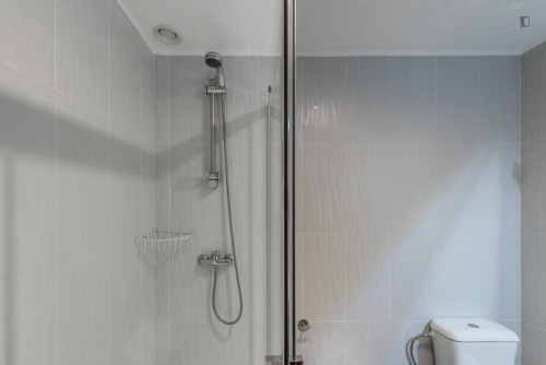 Large and bright 4-bedroom apartment in Bonfim