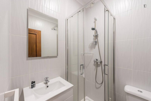 Large and bright 4-bedroom apartment in Bonfim - Gallery - 18