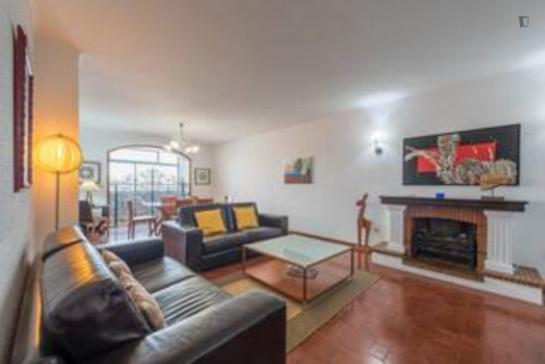 Large and bright 4-bedroom apartment in Bonfim - Gallery - 29