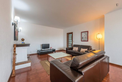 Large and bright 4-bedroom apartment in Bonfim - Gallery - 16