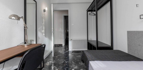 Airy single bedroom in Sant Francesc