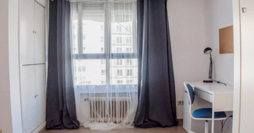 Comfy double bedroom in Pla del Remei