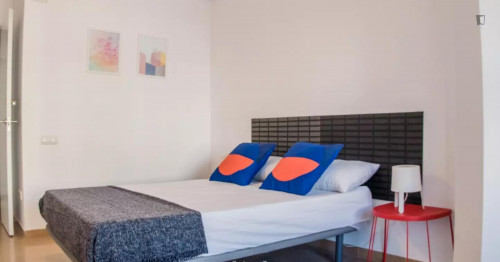 Comfy double bedroom in Pla del Remei
