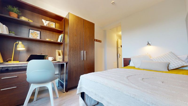  Copper En-Suite  -  iQ Highbury  - Gallery -  4