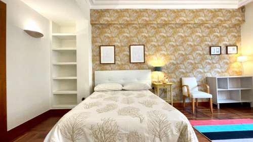 Very cosy double bedroom in Indauxtu
